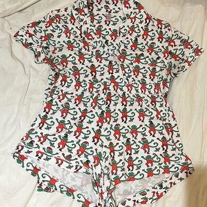 Roller rabbit rare christmas pajamas!